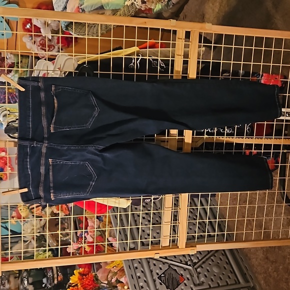 From mom's closet skinny ankle jeans 10P Worn only one time to try on. - Picture 7 of 12